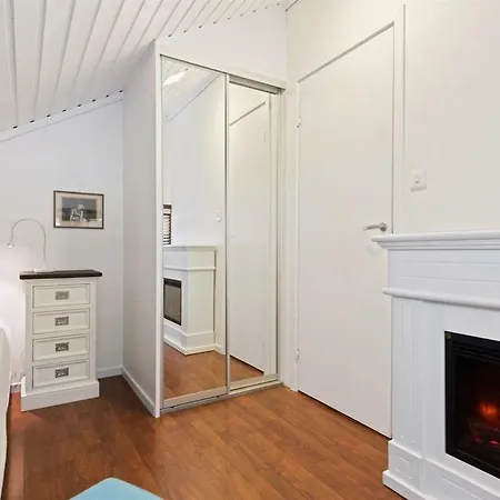 Apartment Peak